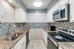 9250 Flickering Shadow Dr, Dallas, TX 75243 - Photo 9