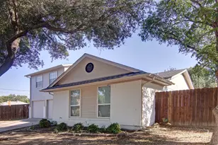 6004 Old Mill Ct, Watauga, TX 76148 - Photo 3