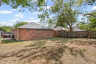 409 Grayson Ct, Joshua, TX 76058 - Photo 25