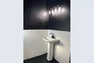 1541 N Main Street, Fort Worth, TX 76164 - Photo 7