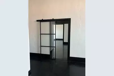 1541 N Main Street, Fort Worth, TX 76164 - Photo 9