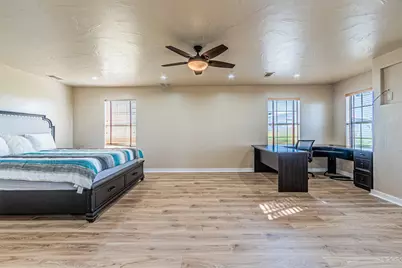 6840 Fm 424, Cross Roads, TX 76227 - Photo 19