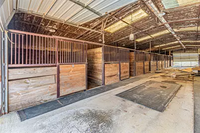 6840 Fm 424, Cross Roads, TX 76227 - Photo 33