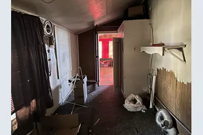 411 S Santa Fe Street, Wolfe City, TX 75496 - Photo 21