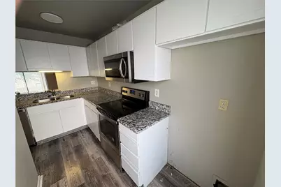 808 W Collins Street, Denton, TX 76201 - Photo 5