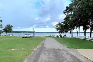 201 Young St, Bullard, TX 75757 - Photo 17