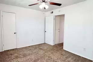 441 SW Thomas St, Burleson, TX 76028 - Photo 17