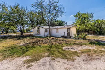 17381 Gaffield Road, Justin, TX 76247 - Photo 33