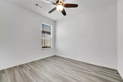 309 Emerald Creek Drive, Fort Worth, TX 76131 - Photo 7