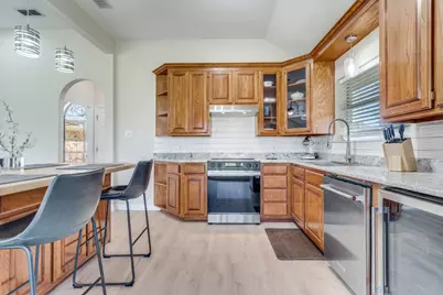 7108 Westover Drive, Granbury, TX 76049 - Photo 7