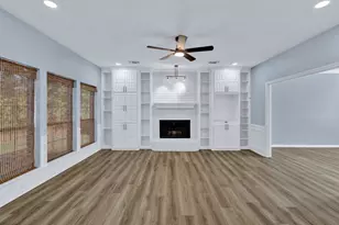 2505 Classic Ct W, Bedford, TX 76021 - Photo 9