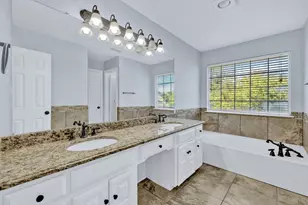 2505 Classic Ct W, Bedford, TX 76021 - Photo 25