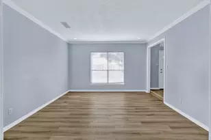 2505 Classic Ct W, Bedford, TX 76021 - Photo 7