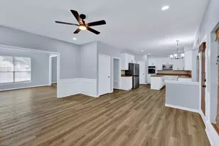 2505 Classic Ct W, Bedford, TX 76021 - Photo 11