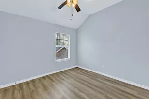 2505 Classic Ct W, Bedford, TX 76021 - Photo 27