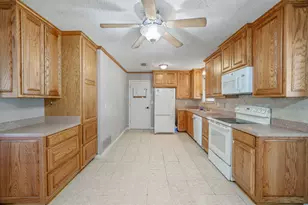 103 Spicewood Dr, Stephenville, TX 76401 - Photo 9