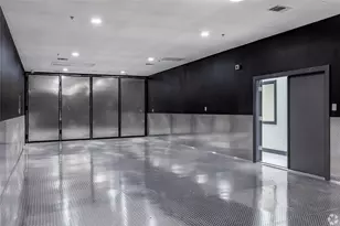 1303 Dragon St, Dallas, TX 75207 - Photo 3