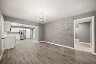 2215 Mack Ln, Dallas, TX 75227 - Photo 7