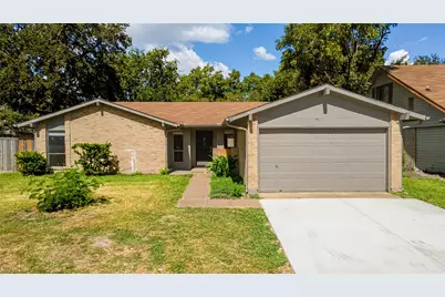 326 E Springdale Lane, Grand Prairie, TX 75052 - Photo 1
