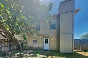 852 Summercrest Blvd, Burleson, TX 76028 - Photo 13