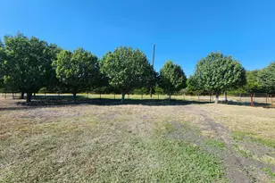 1654 Hash Rd, Lancaster, TX 75146 - Photo 1