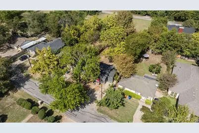 806 Metropolitan Street, Ennis, TX 75119 - Photo 29