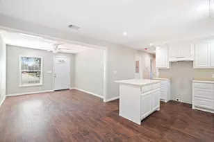 806 Metropolitan St, Ennis, TX 75119 - Photo 9