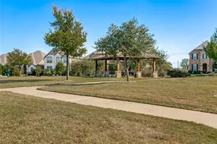 504 Garden Ave, Euless, TX 76039 - Photo 19