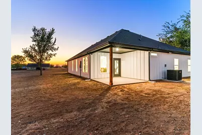 1621 County Road 4764, Boyd, TX 76023 - Photo 27