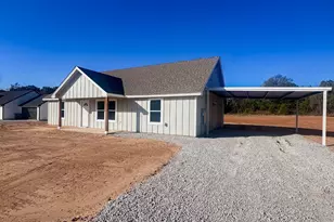 1008 Bradshaw Ct, Springtown, TX 76082 - Photo 1