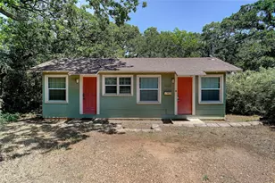 1402 Congress St, Denton, TX 76201 - Photo 1