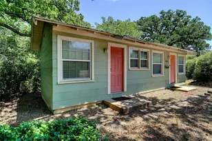 1402 Congress St, Denton, TX 76201 - Photo 3