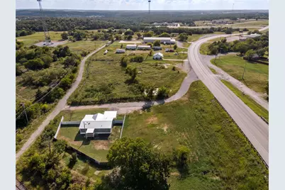 401 Barker Street, Bowie, TX 76230 - Photo 23