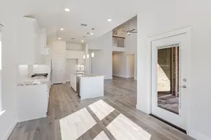 7316 Iris Rd, Little Elm, TX 76227 - Photo 13