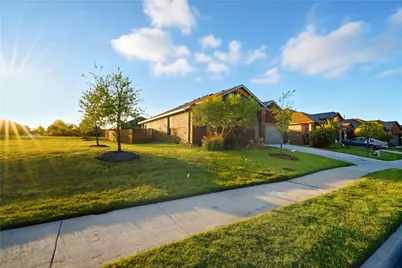 8313 Twisted Pine Way, Fort Worth, TX 76131 - Photo 3