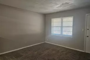 604 E 4th St, Weatherford, TX 76086 - Photo 3