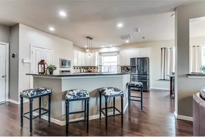 2804 Stonehurst Drive, Grapevine, TX 76051 - Photo 7