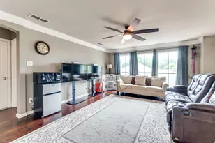 2804 Stonehurst Dr, Grapevine, TX 76051 - Photo 15