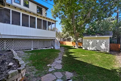 6631 Sunnyland Lane, Dallas, TX 75214 - Photo 27