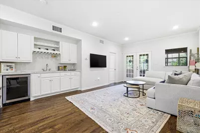 6631 Sunnyland Lane, Dallas, TX 75214 - Photo 7