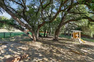 2104 Wills Way Dr, Granbury, TX 76049 - Photo 31