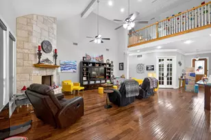 2104 Wills Way Dr, Granbury, TX 76049 - Photo 9