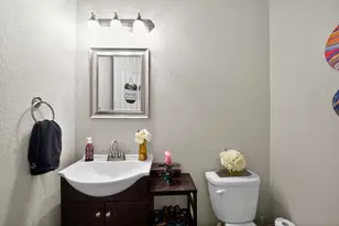 2104 Wills Way Dr, Granbury, TX 76049 - Photo 19