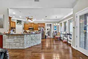 2104 Wills Way Dr, Granbury, TX 76049 - Photo 7