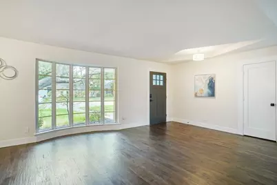 9332 Loma Vista Drive, Dallas, TX 75243 - Photo 3