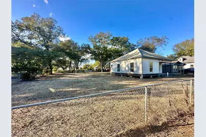 1000 & 1002 E Calhoun Avenue, Waco, TX 76704 - Photo 9