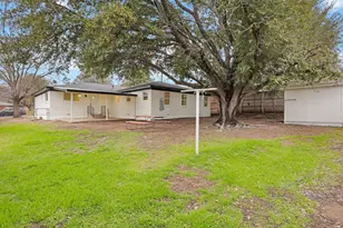 6005 St Johns Ln, Fort Worth, TX 76114 - Photo 13