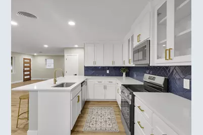 6005 Saint Johns Lane, Fort Worth, TX 76114 - Photo 5