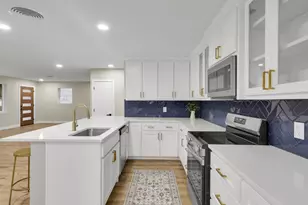 6005 St Johns Ln, Fort Worth, TX 76114 - Photo 5