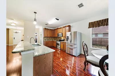 513 Rocky Creek Drive, Mansfield, TX 76063 - Photo 13